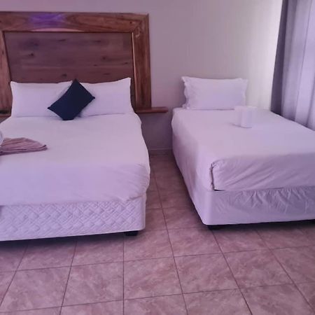 The Botanical Gardens Hotel Rundu Kültér fotó